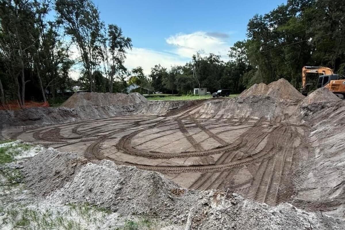 Site preparation with heavy equipment in Central Florida